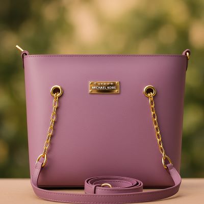 ✨ Elegant Michael Kors Handbag  ✨